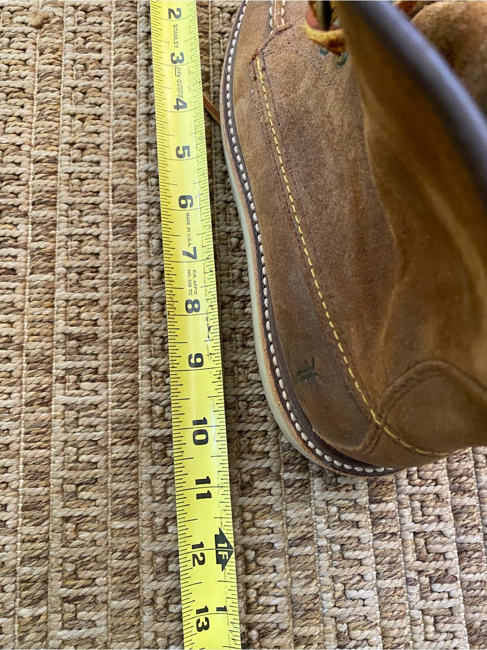 Frye women’s Tan Dakota Suede Moc Toe Lace-Up Boots. - Picture 12 of 13